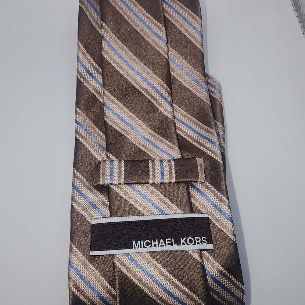 Michael Kors Neck Tie Mens Tan Brown Silk Striped Solid Classic Suit Preppy - Picture 2 of 2